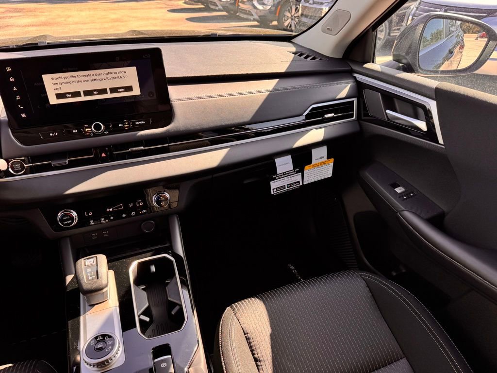 New 2026 Mitsubishi Outlander ES image 25