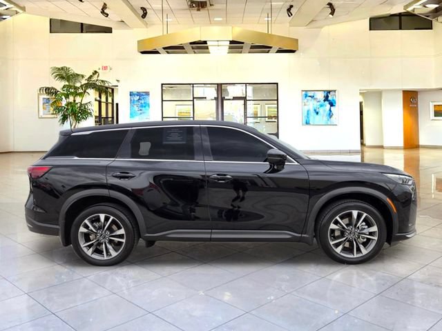 Certified 2026 INFINITI QX60 Pure w/ Cargo Package AWD/4WD image 4