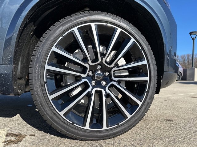 New 2026 Volvo XC90 B6 Plus w/ Protection Package Premier image 9