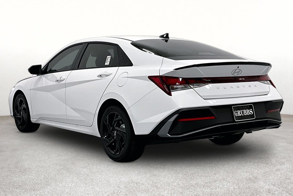 New 2026 Hyundai Elantra Sport FWD image 3