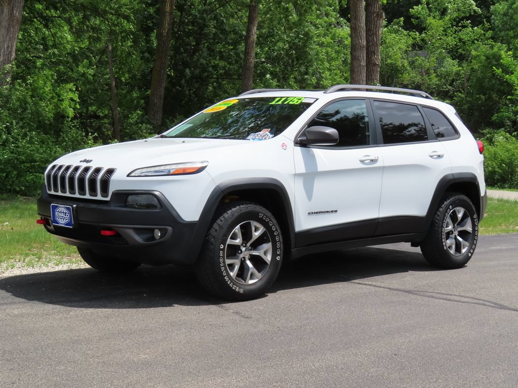 Used 2016 Jeep Cherokee Trailhawk w/ Comfort/Convenience Group AWD/4WD image 26