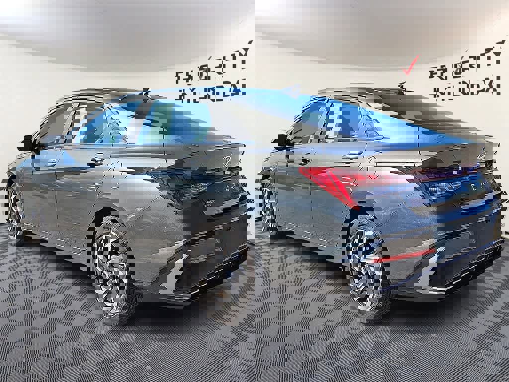 Certified 2024 Hyundai Elantra SEL w/ Convenience Package image 6