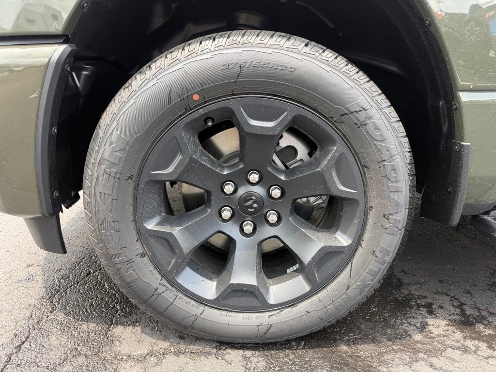 New 2026 RAM 1500 Express AWD/4WD image 9