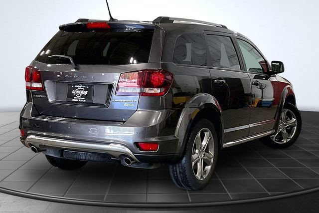 Used 2017 Dodge Journey Crossroad w/ Rear Seat Video Group I FWD image 2