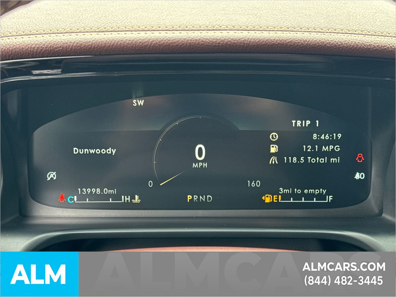 Used 2023 Lincoln Aviator Black Label w/ Class IV Trailer Tow Package image 32