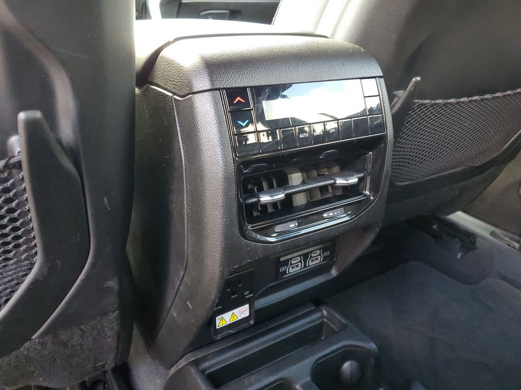 Used 2021 Jeep Grand Cherokee L Laredo image 28