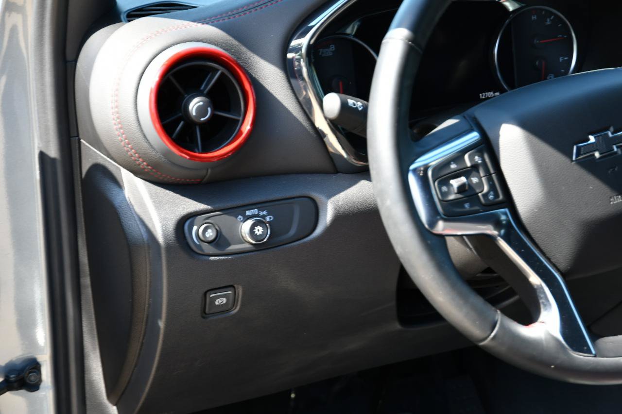 Used 2025 Chevrolet Blazer RS FWD image 16