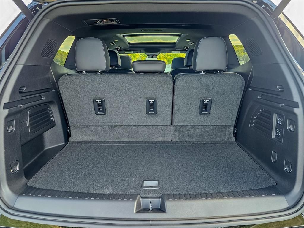 New 2026 Buick Enclave Sport Touring w/ Power Package image 38