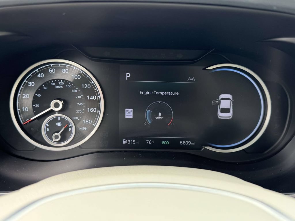 Certified 2026 Genesis G70 2.5T Prestige AWD/4WD image 26