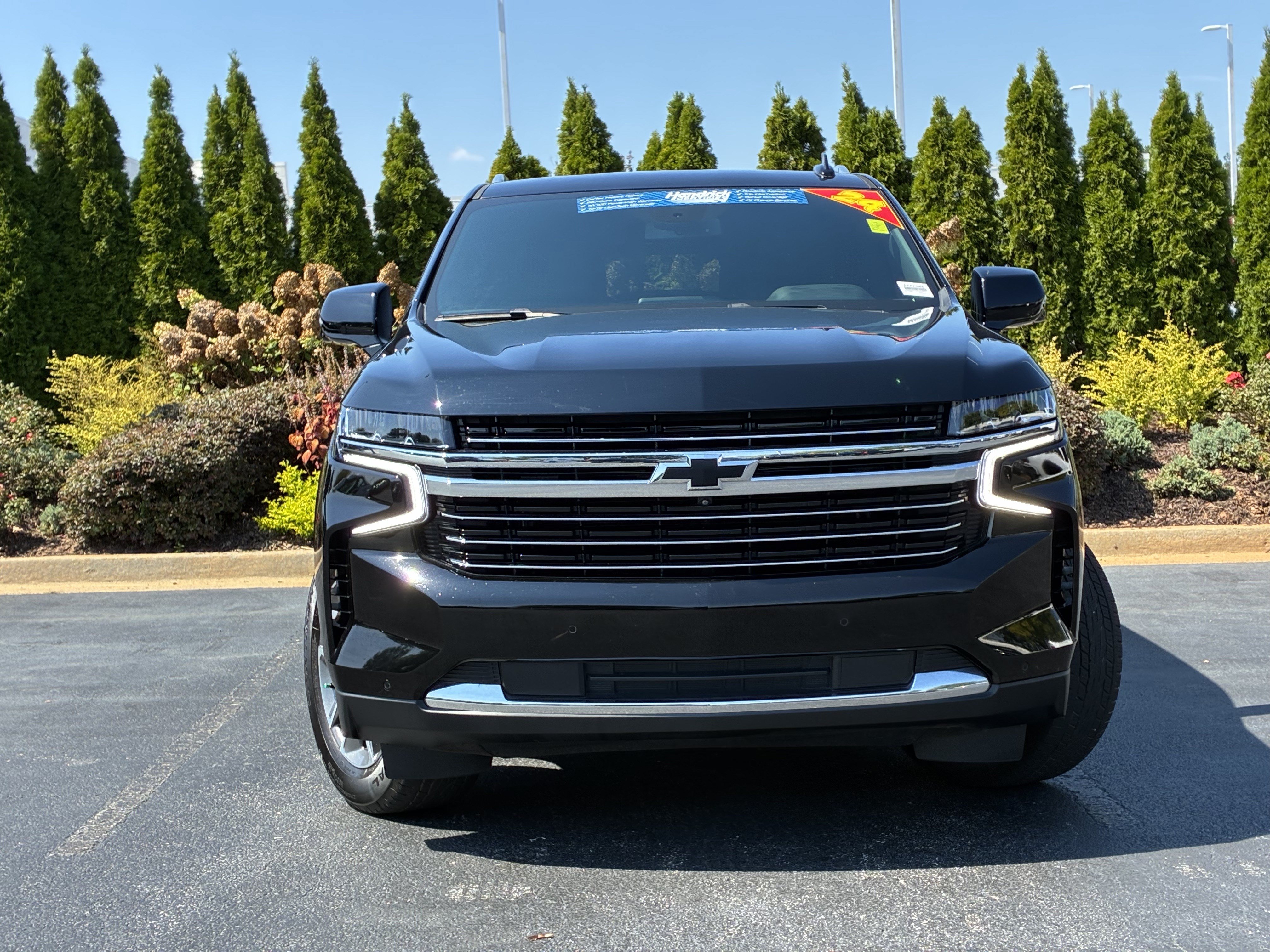 Used 2024 Chevrolet Tahoe LT w/ Luxury Package RWD image 5