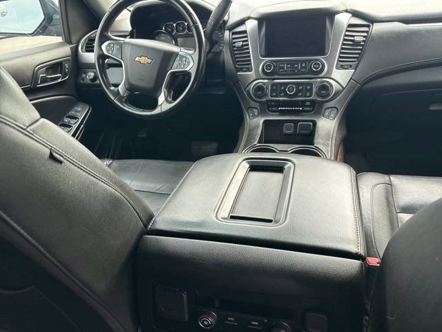 Used 2020 Chevrolet Suburban LT RWD image 38