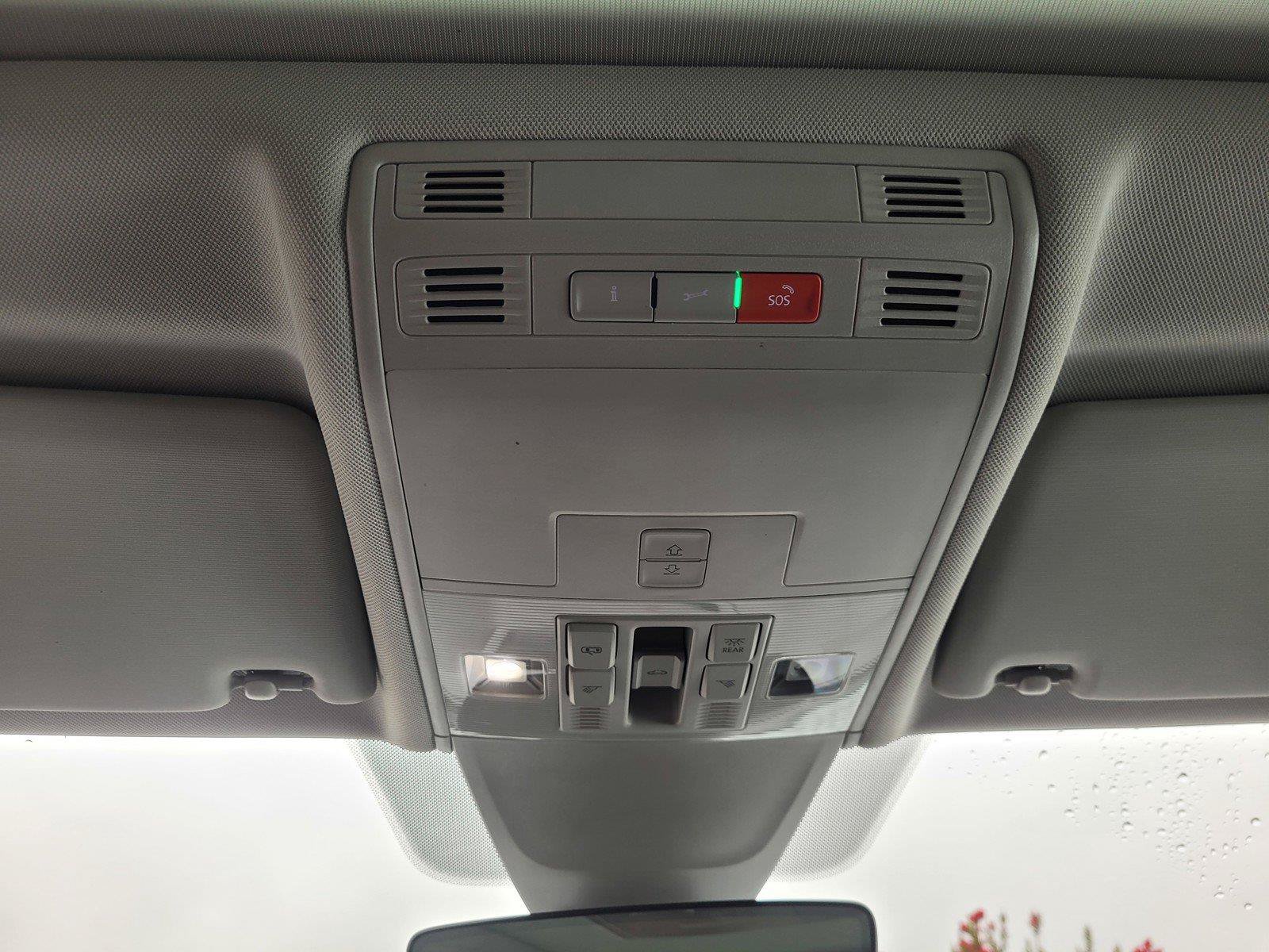 Certified 2024 Volkswagen Tiguan SE AWD/4WD image 30