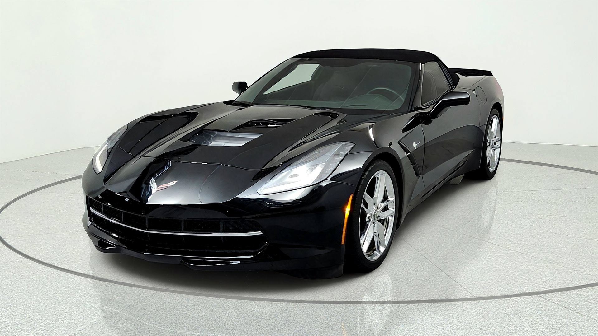 Used 2014 Chevrolet Corvette Stingray Convertible w/ 3LT Preferred Equipment Group RWD image 8