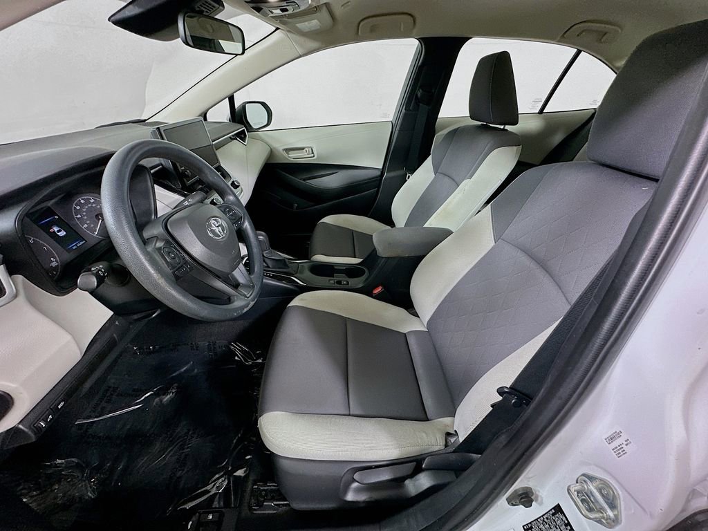Used 2023 Toyota Corolla LE FWD image 15