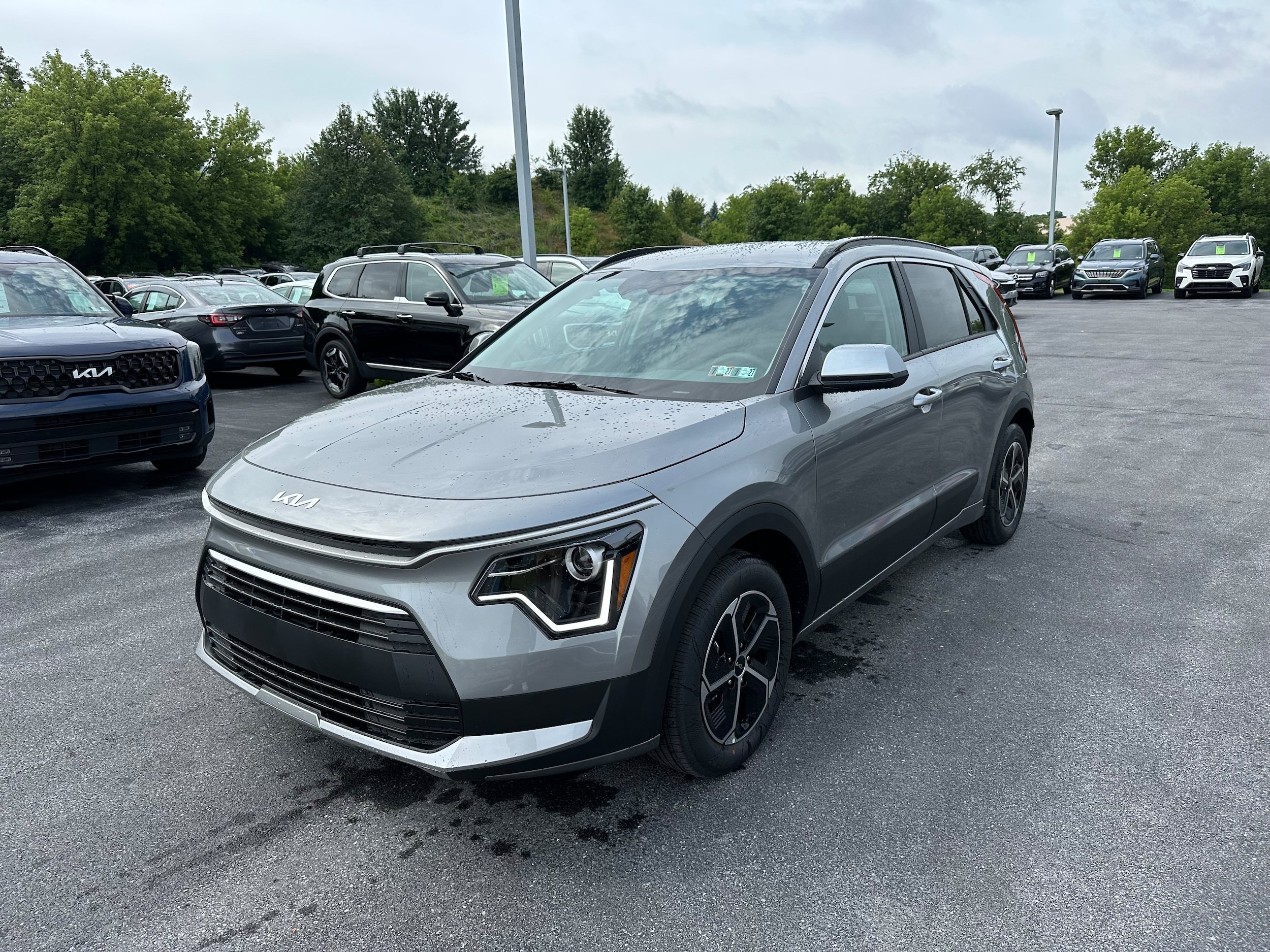 New 2026 Kia Niro LX FWD image 1