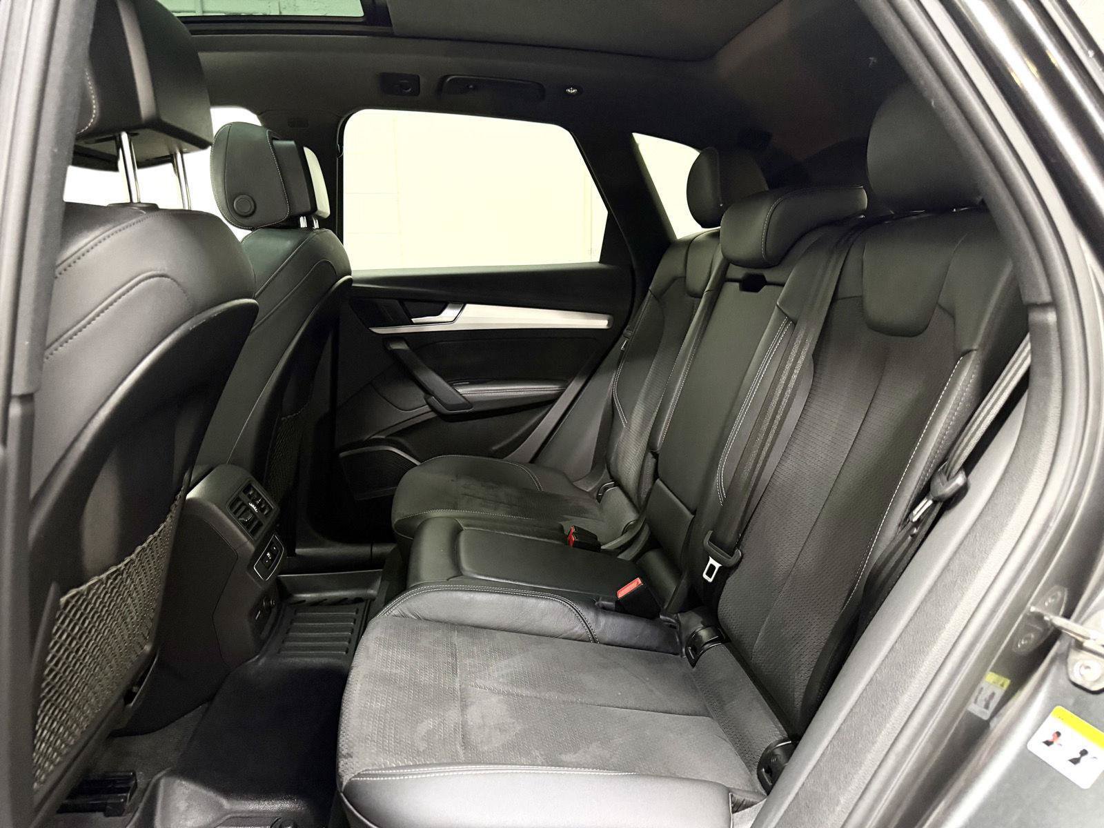 Used 2021 Audi Q5 e Premium Plus w/ Premium Plus Package AWD/4WD image 16