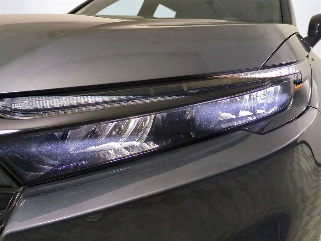 Used 2025 Honda CR-V Sport-L image 10