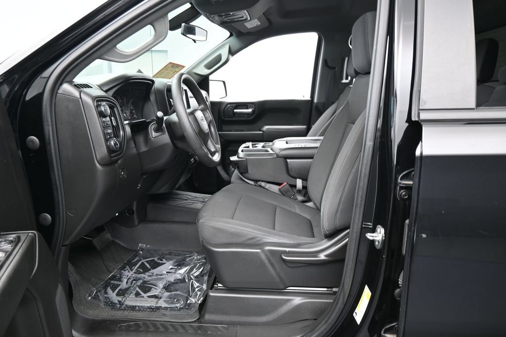 Used 2020 Chevrolet Silverado 1500 Custom Trail Boss w/ Custom Convenience Package AWD/4WD image 11