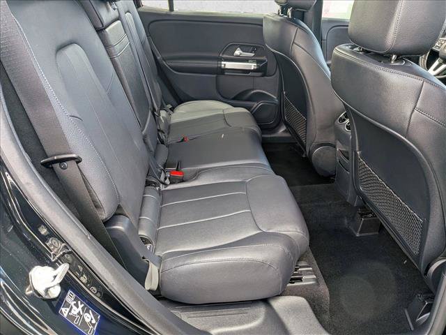 Used 2022 Mercedes-Benz GLB 250 image 18