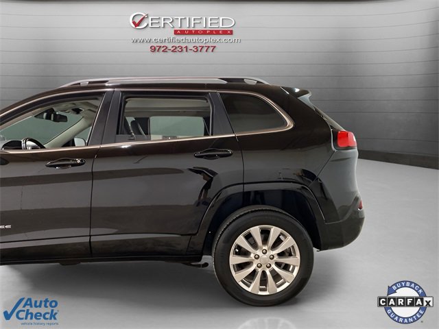 Used 2017 Jeep Cherokee Overland w/ Technology Group image 86