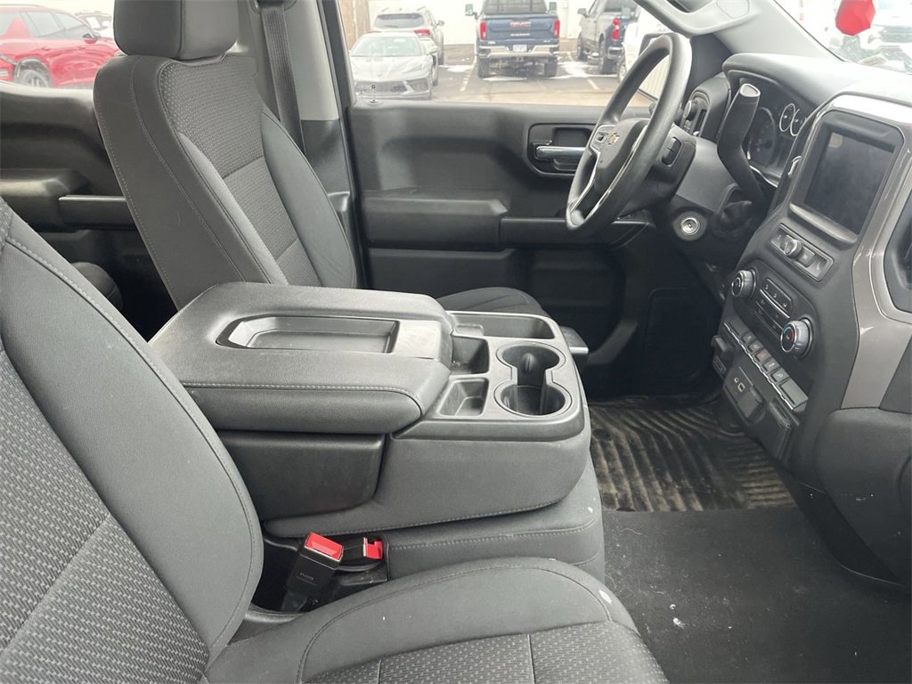 Used 2021 Chevrolet Silverado 1500 Custom w/ Safety Confidence Package image 11
