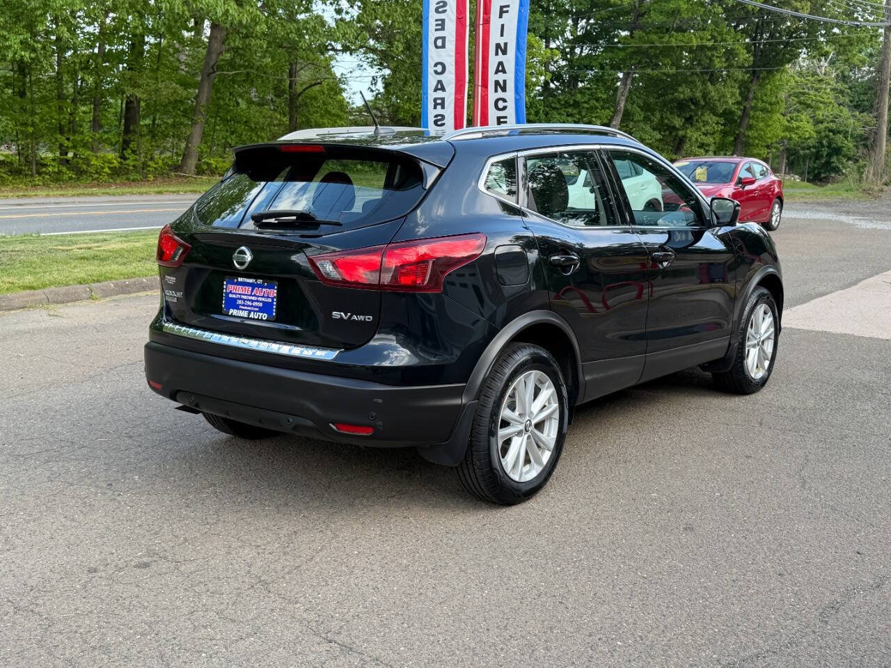 Used 2019 Nissan Rogue Sport SV w/ Technology Package AWD/4WD image 6
