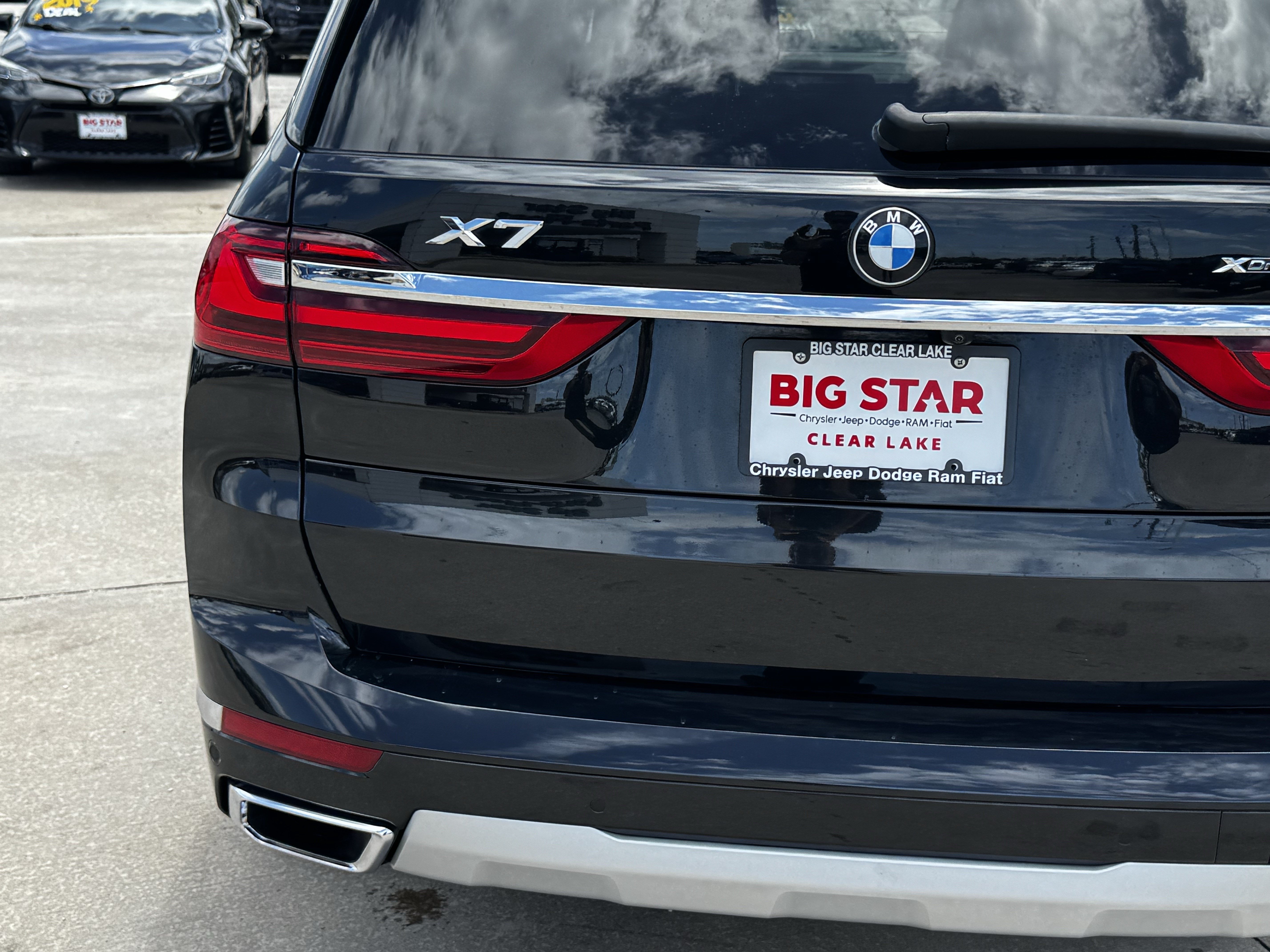Used 2022 BMW X7 xDrive40i w/ Premium Package AWD/4WD image 11