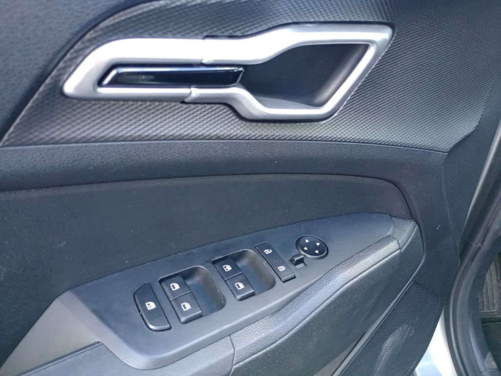 Used 2024 Kia Sportage LX image 16