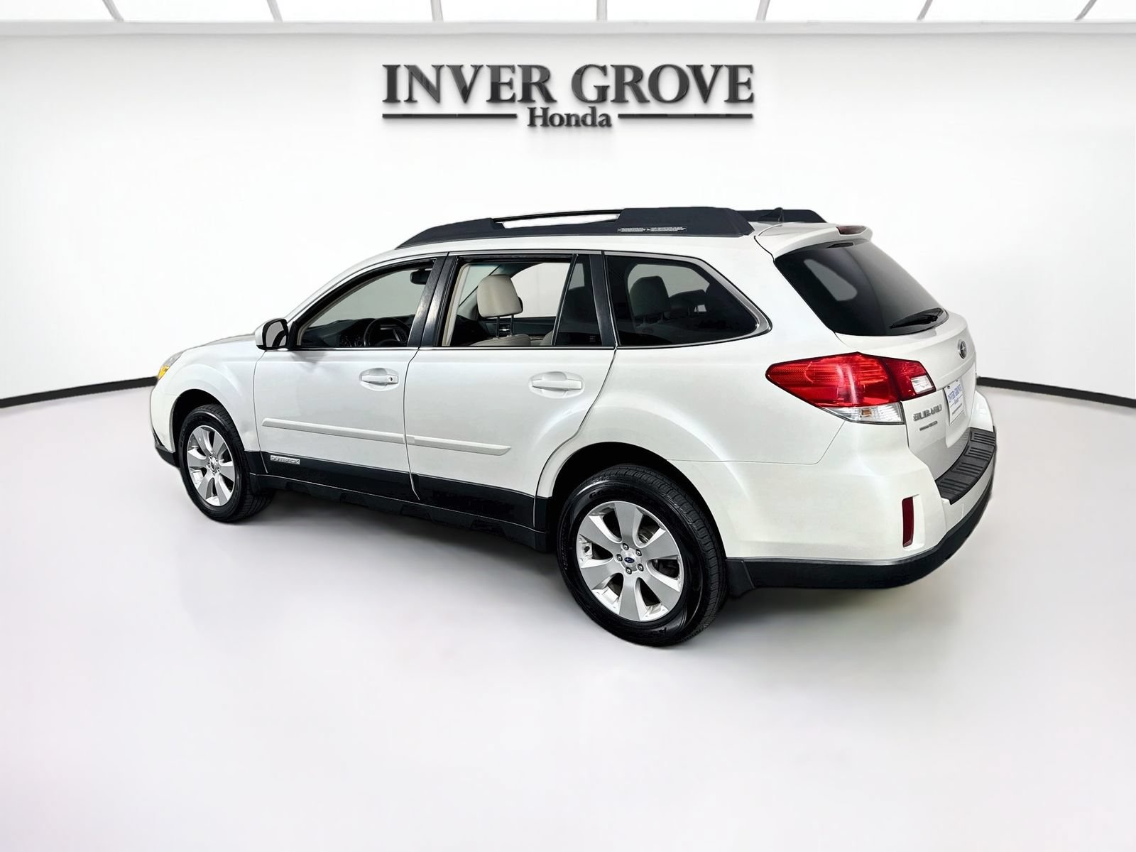 Used 2012 Subaru Outback 2.5i Limited w/ Moonroof Pkg AWD/4WD image 7