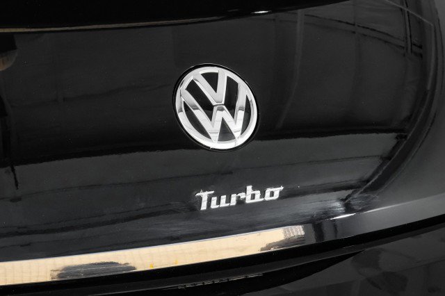 Used 2017 Volkswagen Beetle 1.8T SE image 38