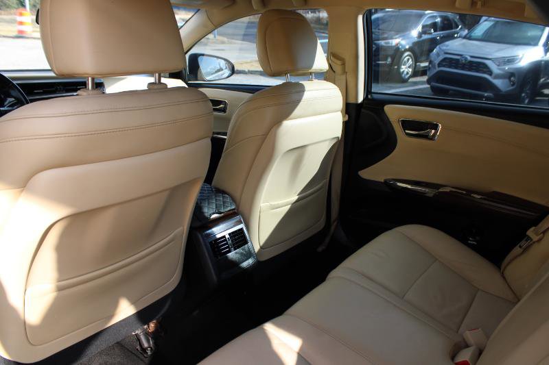 Used 2015 Toyota Avalon XLE FWD image 11