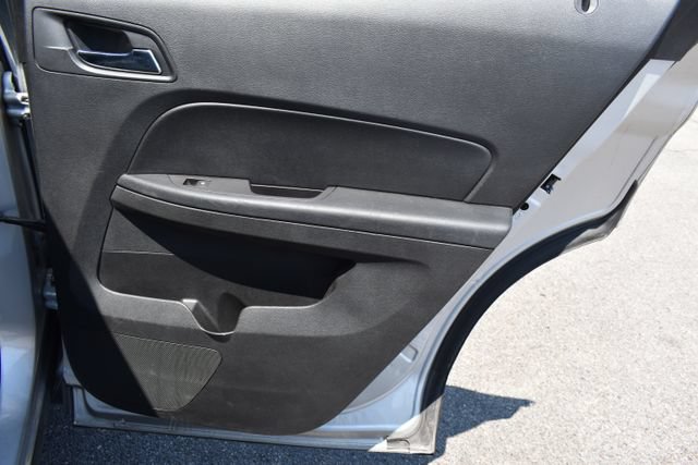 Used 2017 Chevrolet Equinox LS FWD image 37