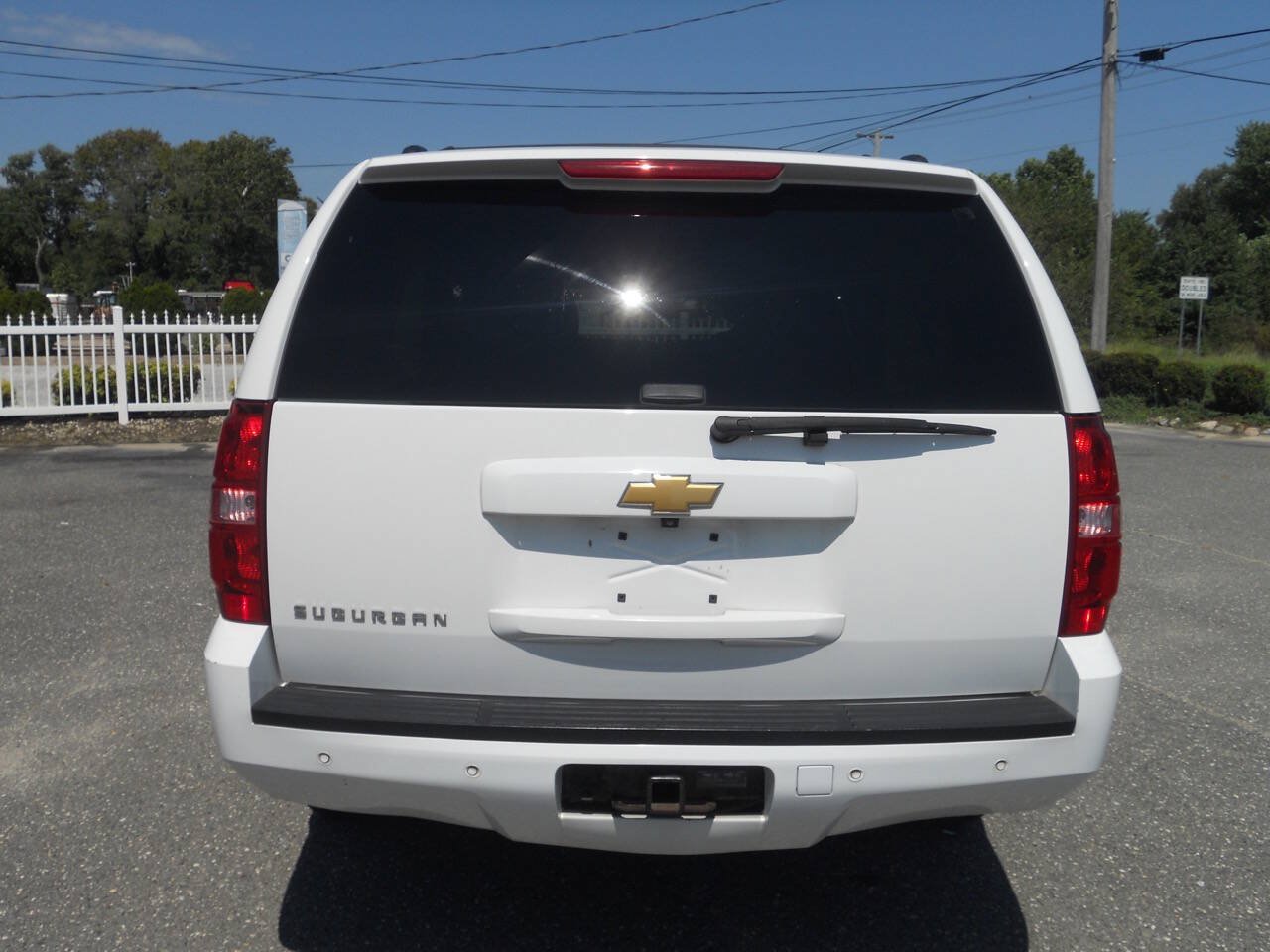 Used 2013 Chevrolet Suburban LT AWD/4WD image 8
