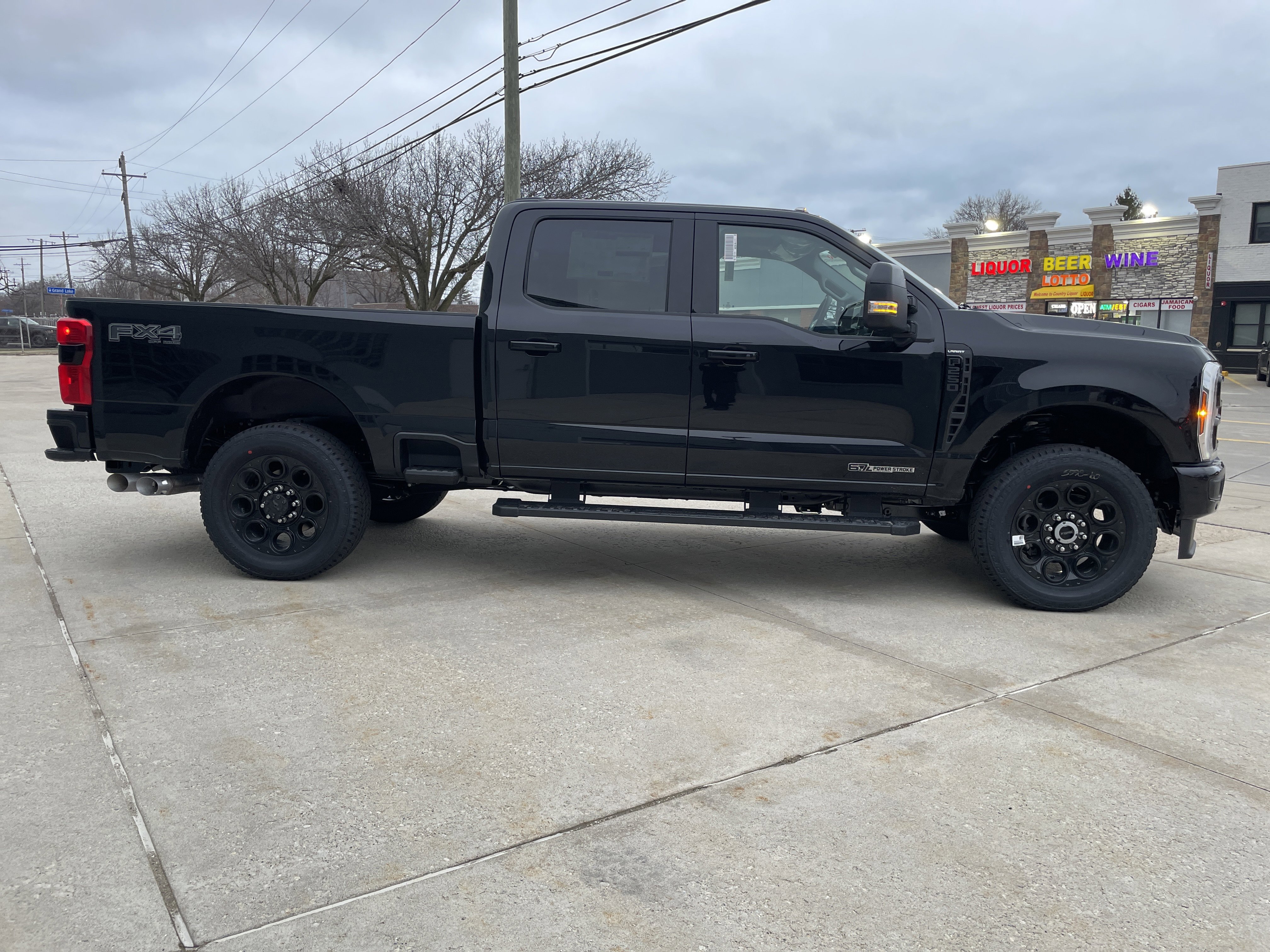 New 2026 Ford F250 4x4 Crew Cab Super Duty image 3