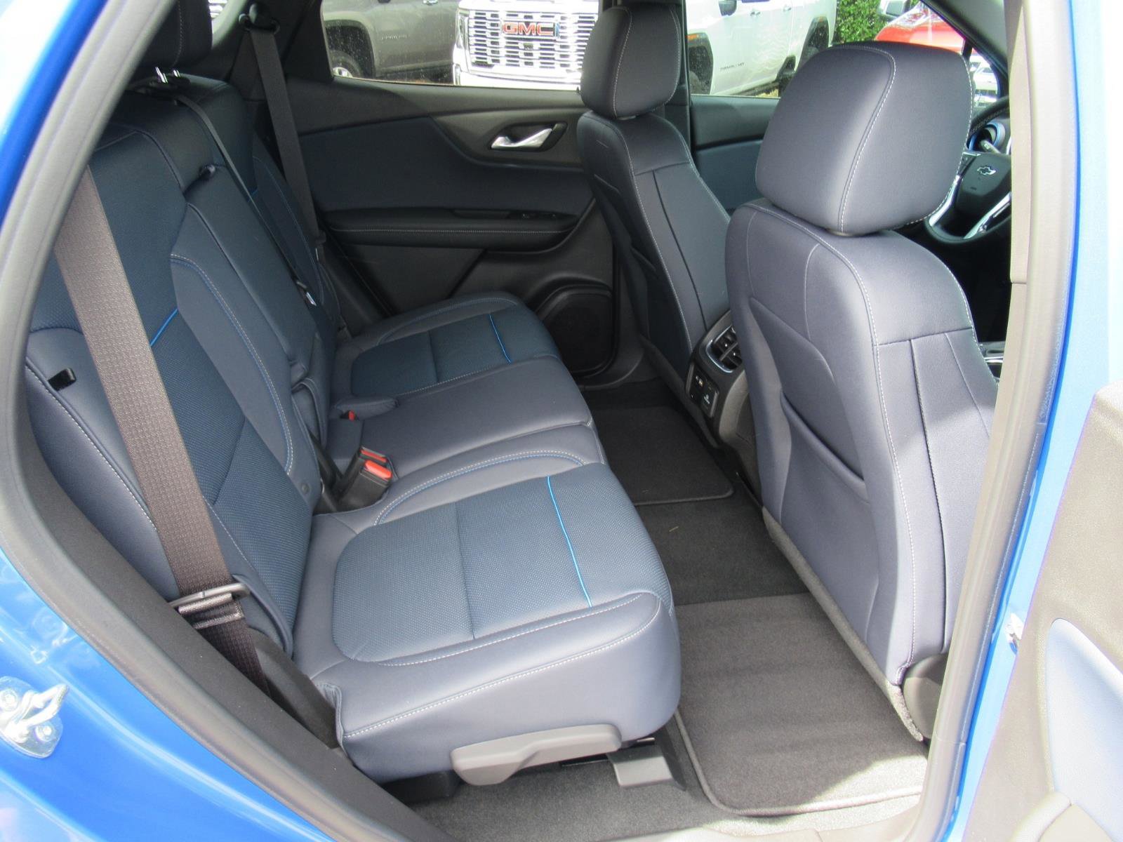 Used 2024 Chevrolet Blazer RS w/ Driver Confidence II Package image 32