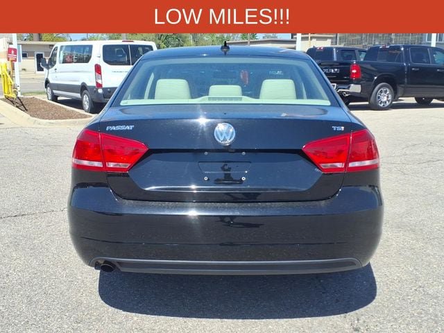 Used 2015 Volkswagen Passat 1.8T Limited Edition FWD image 6