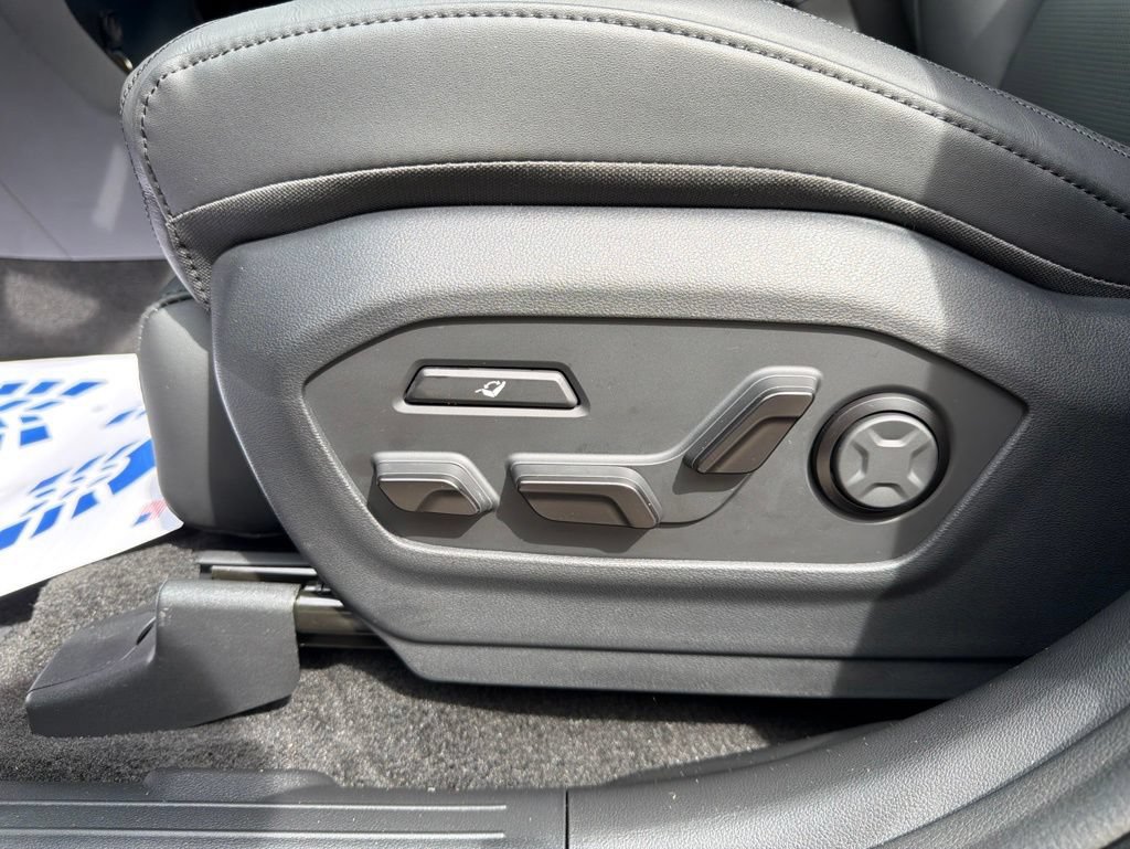 Used 2026 Hyundai Santa Fe Calligraphy AWD/4WD image 25