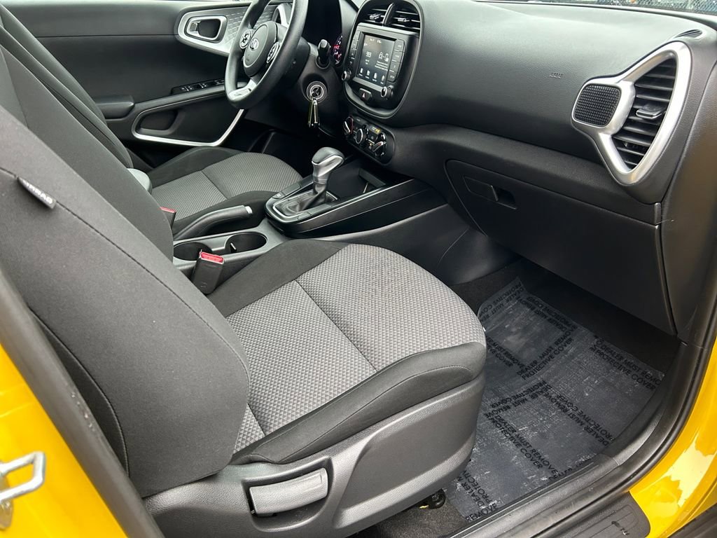 Used 2020 Kia Soul LX image 26