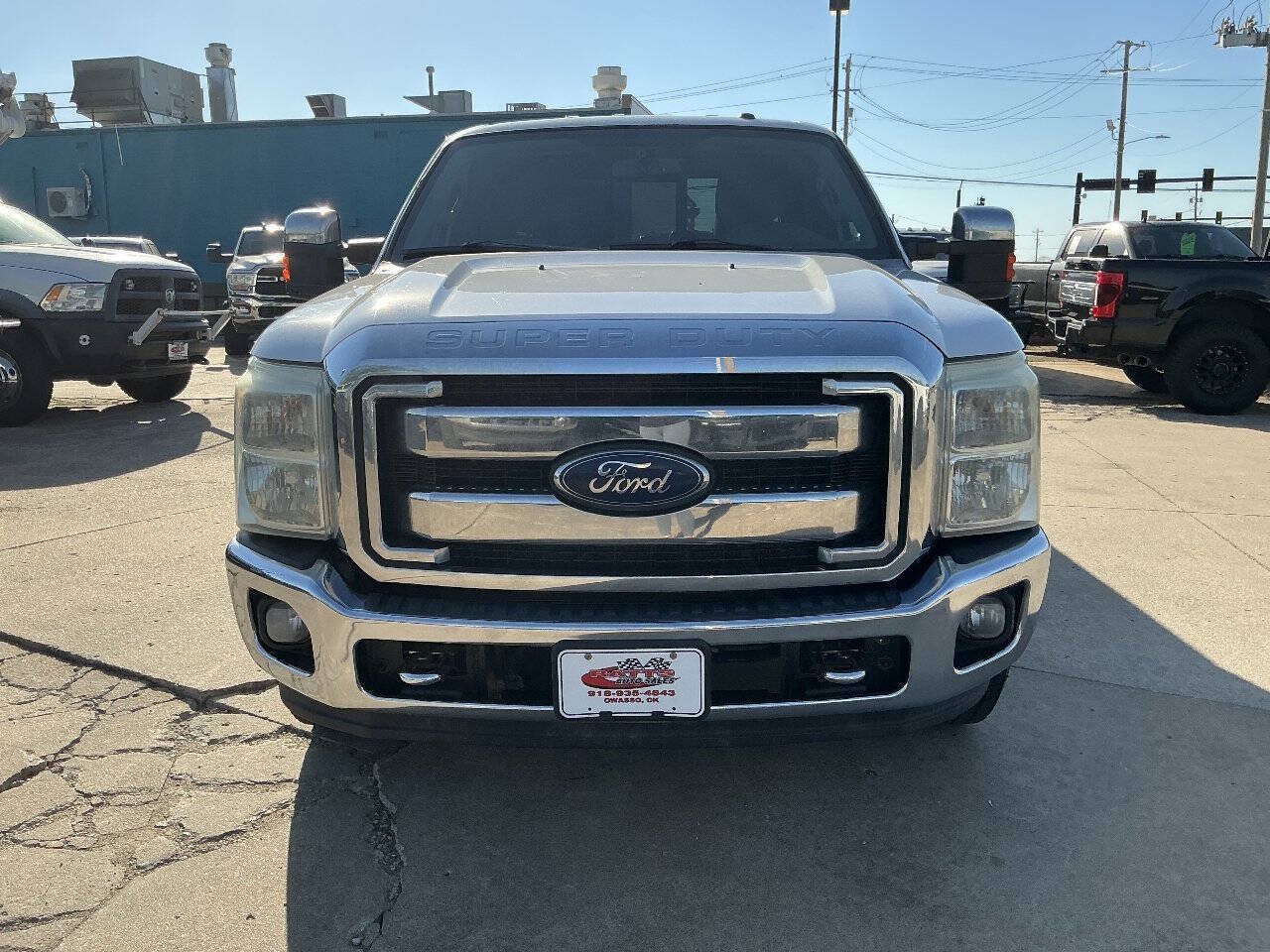 Used 2015 Ford F250 XLT w/ XLT Premium Package RWD image 3