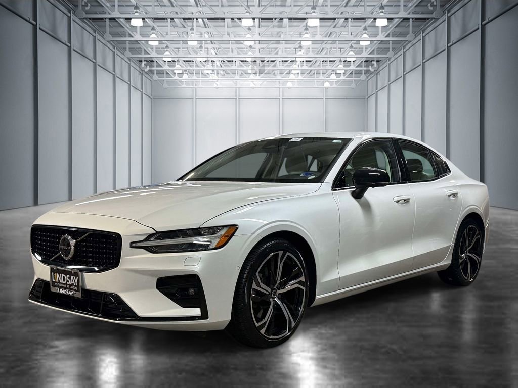 Used 2025 Volvo S60 B5 Plus AWD/4WD image 1