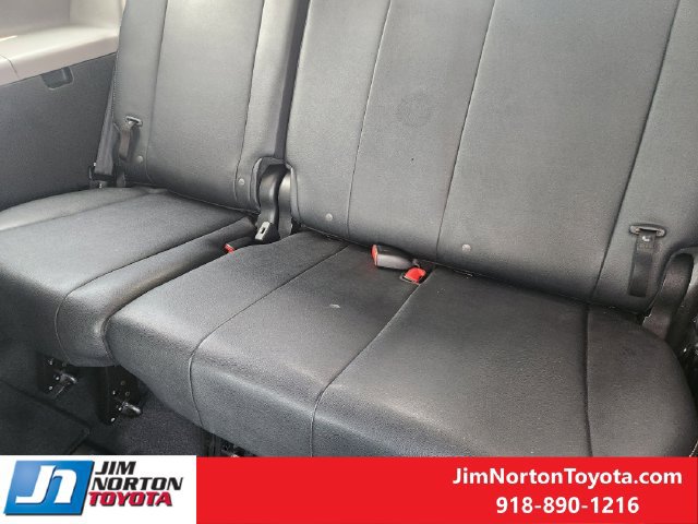 Used 2020 Toyota Sienna SE w/ SE Preferred Package FWD image 31