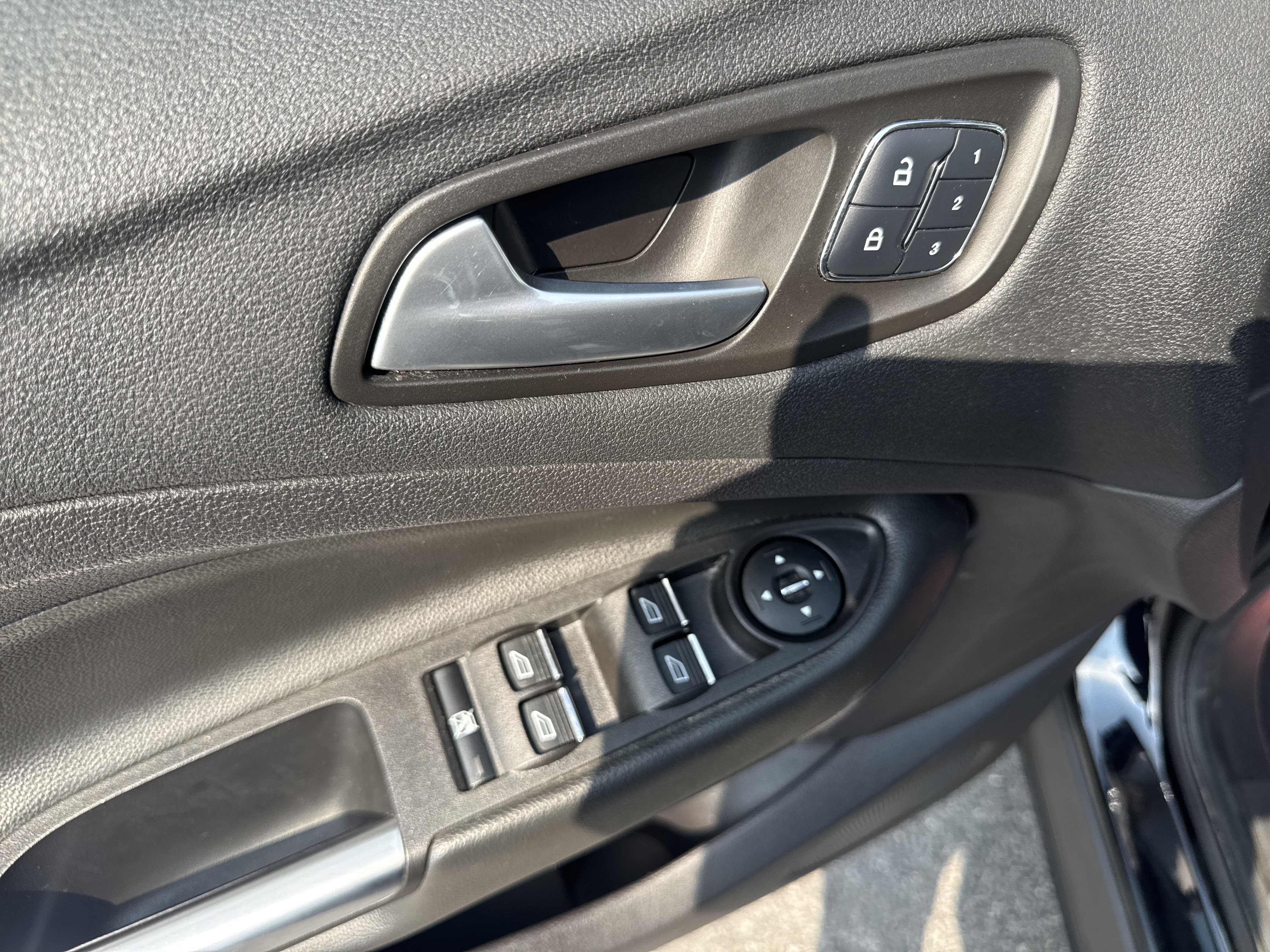 Used 2016 Ford Escape Titanium w/ Equipment Group 301A AWD/4WD image 16
