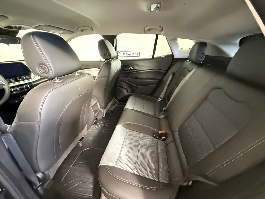 New 2026 Chevrolet Trax LT w/ Driver Confidence Package FWD image 14