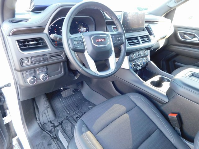 Used 2024 GMC Yukon SLE image 15