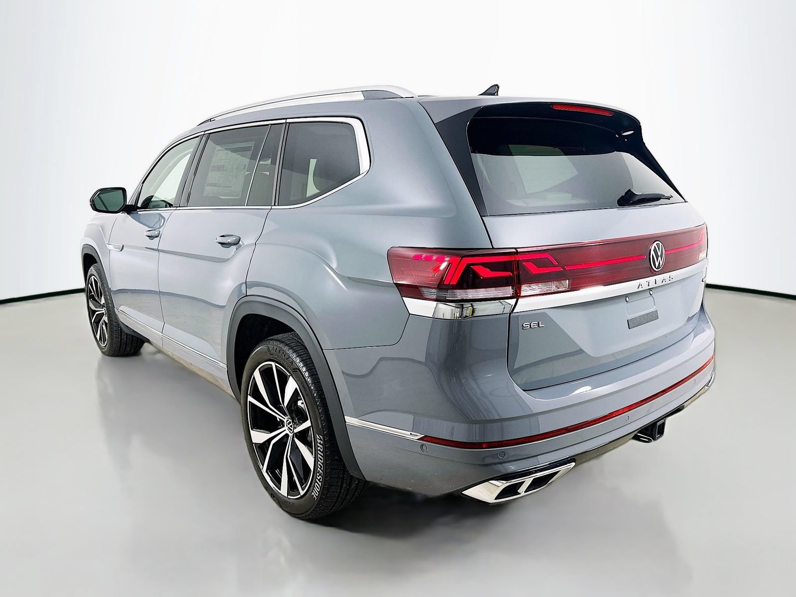 New 2026 Volkswagen Atlas SEL Premium R-Line AWD/4WD image 7