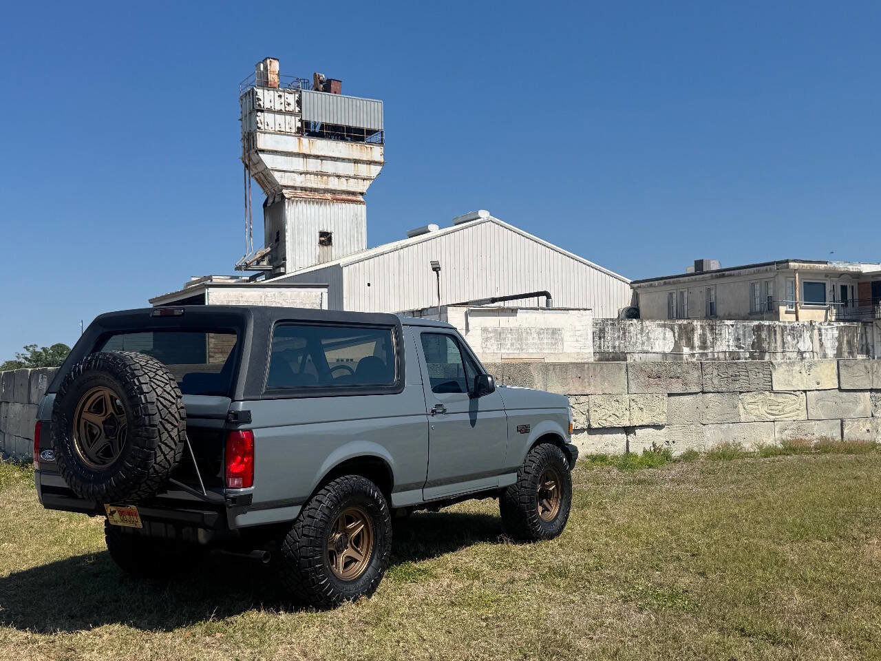 Used 1995 Ford Bronco XLT image 37