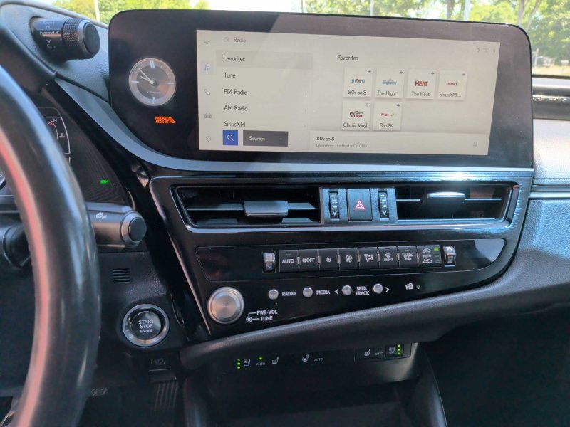 Used 2023 Lexus ES 350 w/ Premium Package FWD image 20