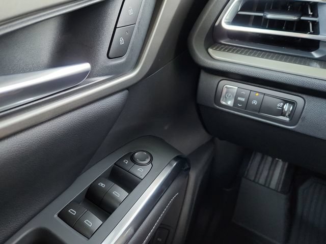 New 2026 Chevrolet Traverse LT w/ Midnight/Sport Edition FWD image 23