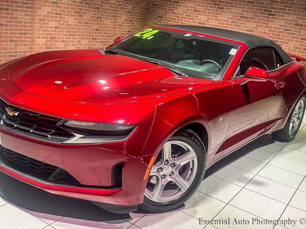 Used 2024 Chevrolet Camaro LT w/ Technology Package image 5