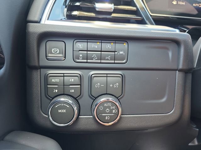 New 2026 Chevrolet Suburban Z71 w/ Comfort Package AWD/4WD image 25
